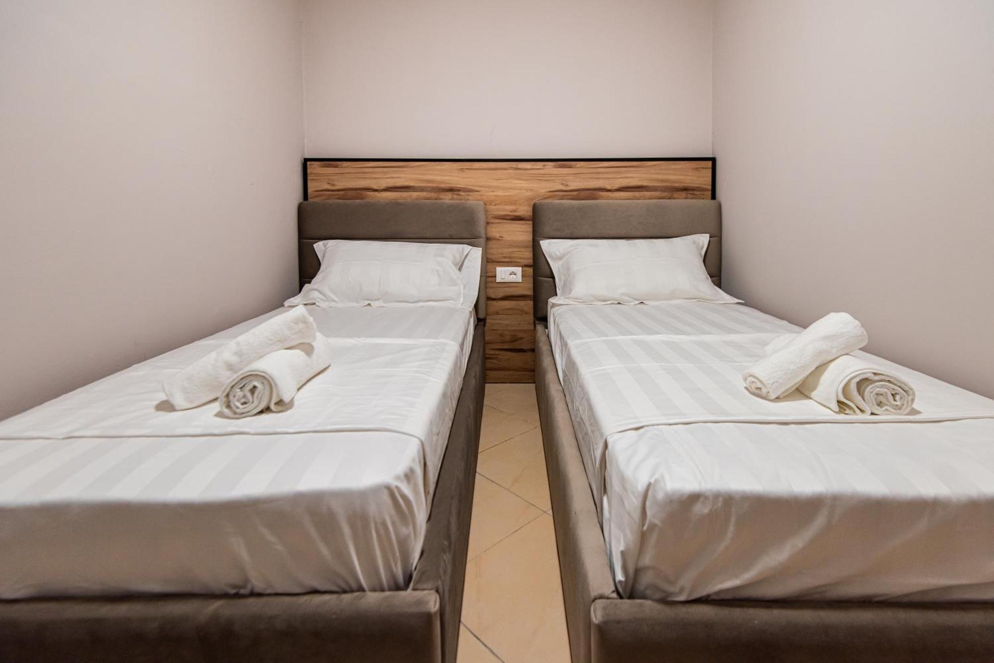Aparthotel Eda Durrës Zewnętrze zdjęcie